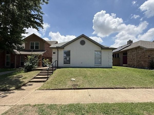 1338 Overlook Drive , Lewisville, TX 75067