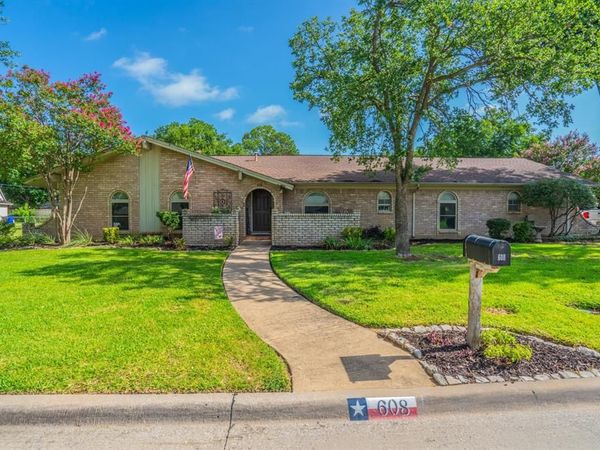 608 Field Street , Colleyville, TX 76034