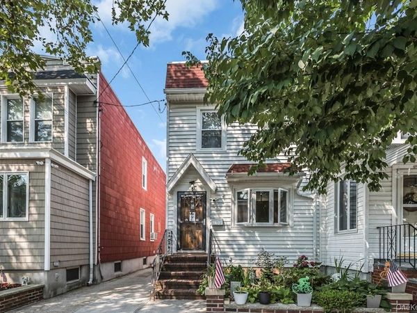 7822 79th Place, Glendale, NY 11385