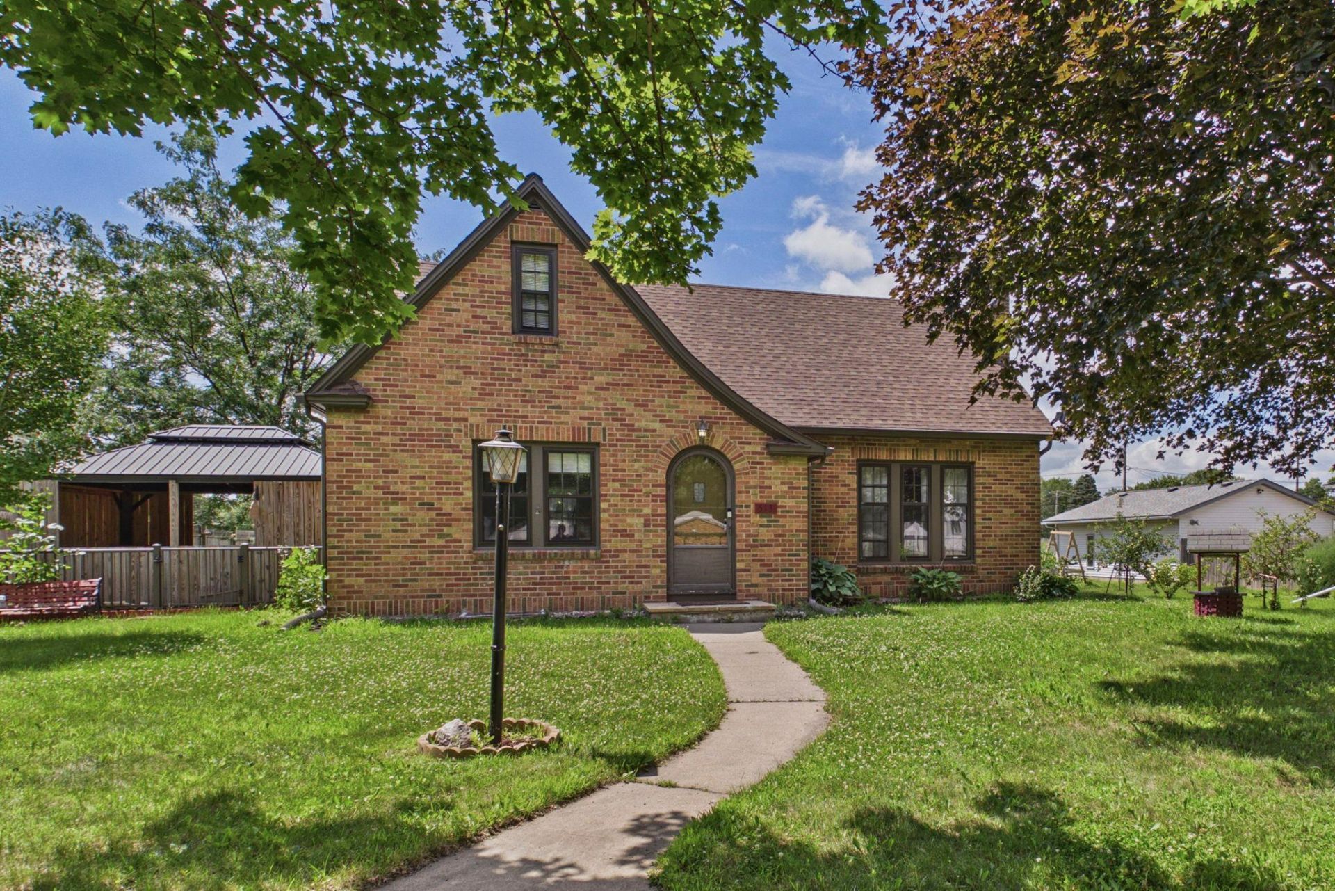 513 5th Street, Gaylord, MN 55334