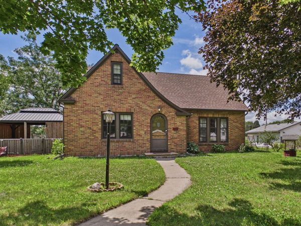 513 5th Street, Gaylord, MN 55334