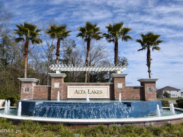 3166 SPOTTED BASS Lane, Jacksonville, FL 32226