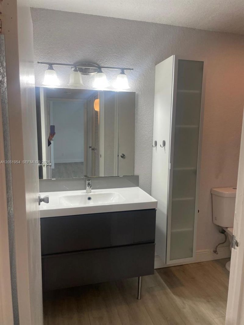 927 Riverside Dr , Unit 320, Coral Springs, FL 33071 Photo
