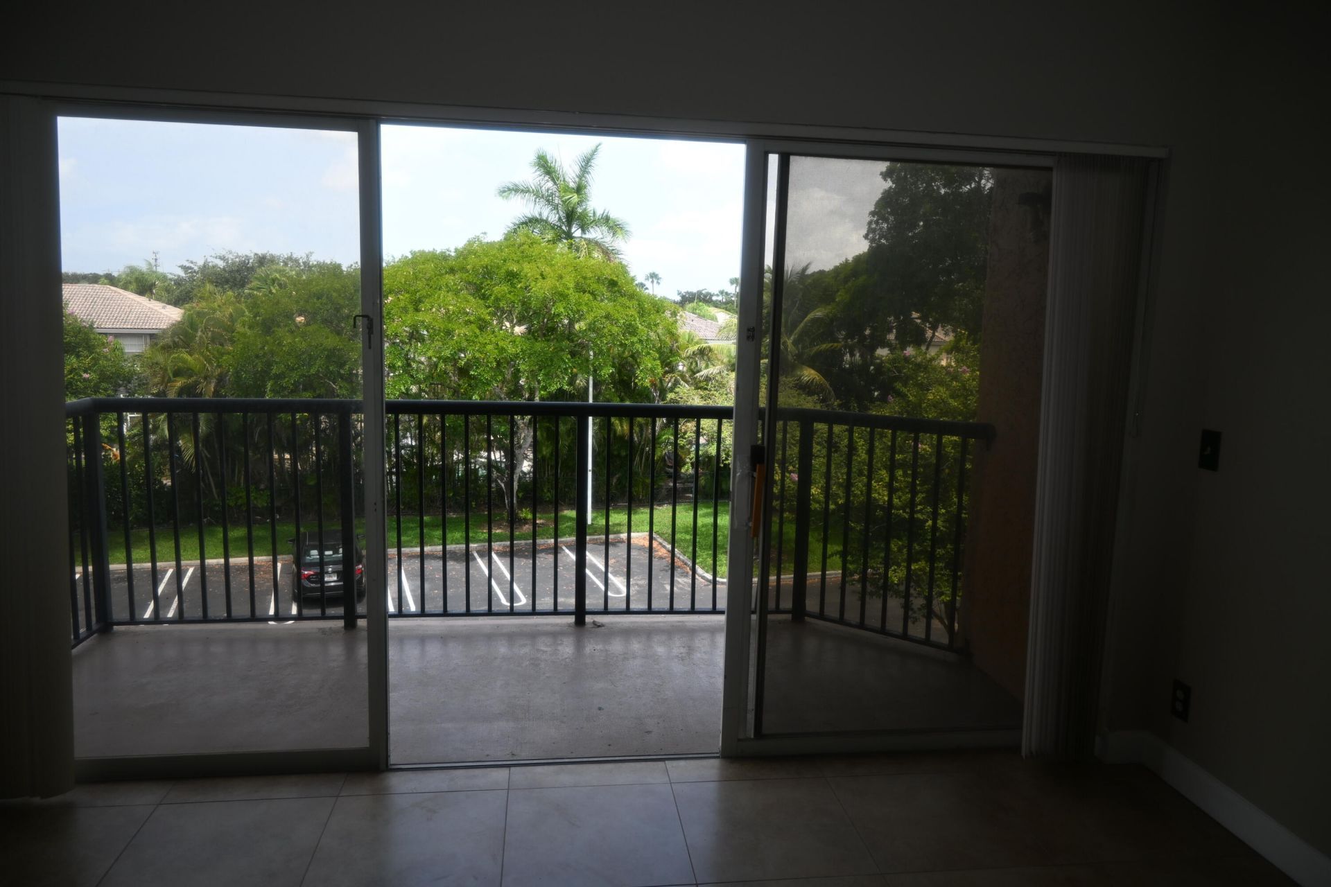 8721 Wiles Road, Unit 305, Coral Springs, FL 33067 Photo
