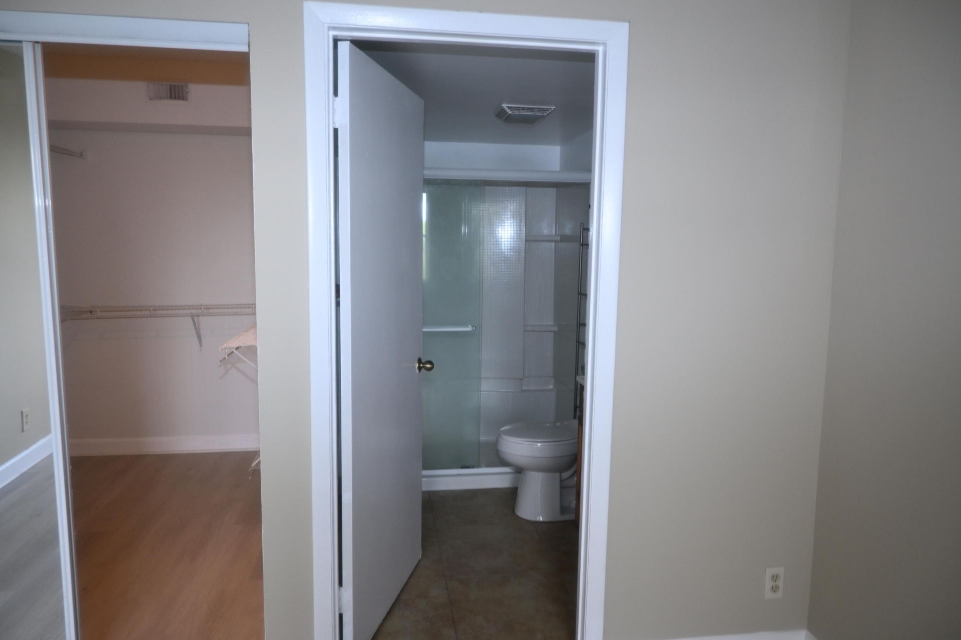 8721 Wiles Road, Unit 305, Coral Springs, FL 33067 Photo