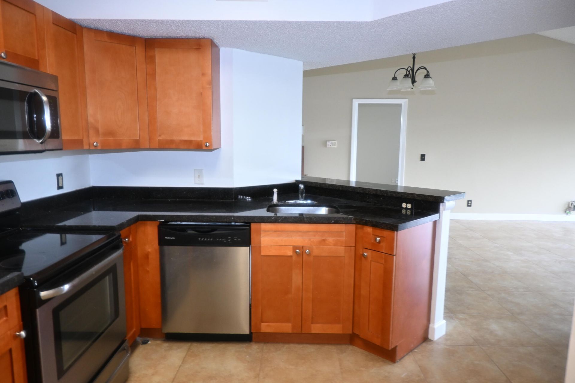 8721 Wiles Road, Unit 305, Coral Springs, FL 33067 Photo