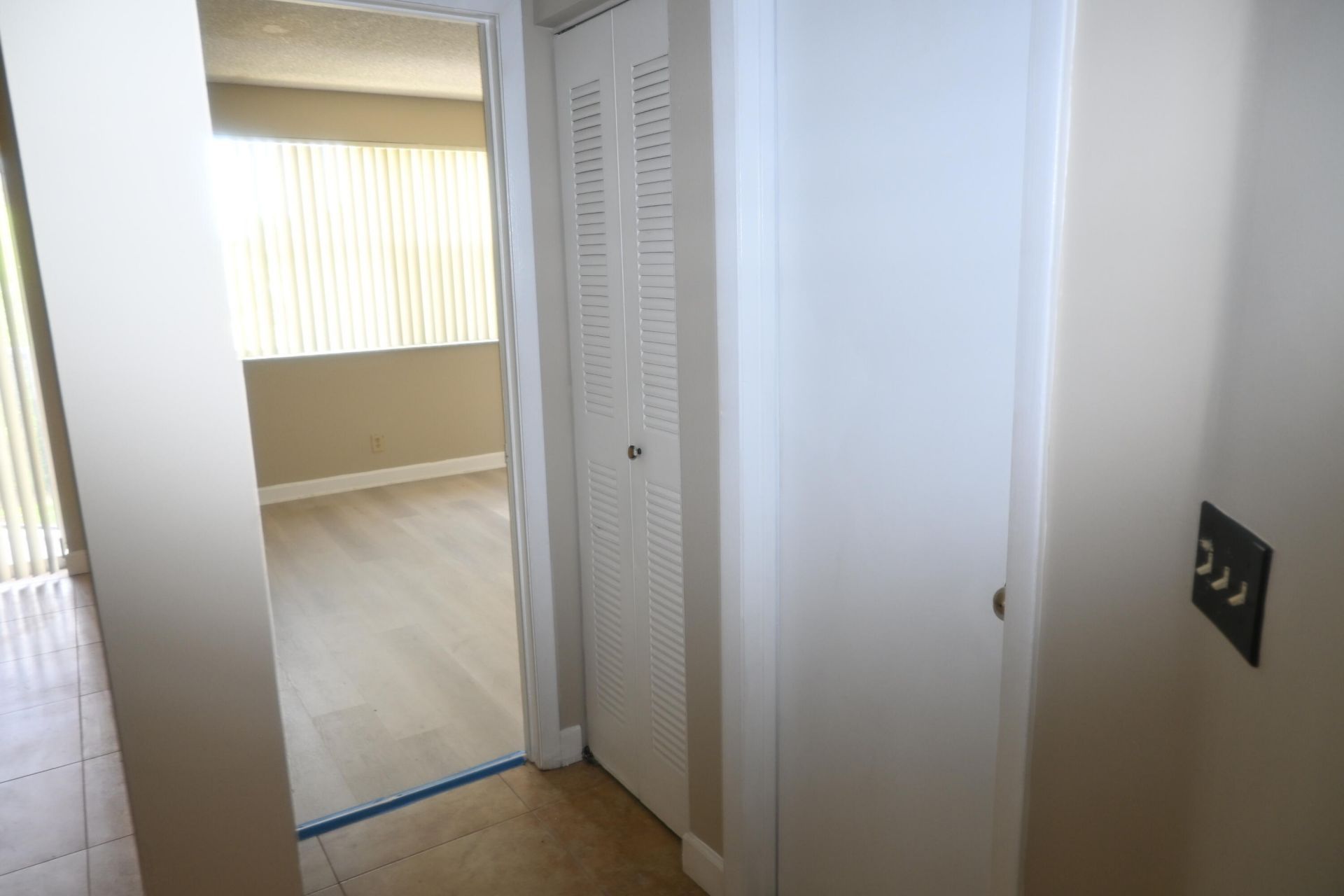 8721 Wiles Road, Unit 305, Coral Springs, FL 33067 Photo