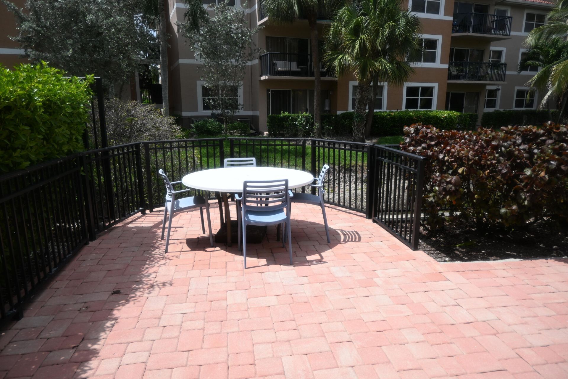 8721 Wiles Road, Unit 305, Coral Springs, FL 33067 Photo