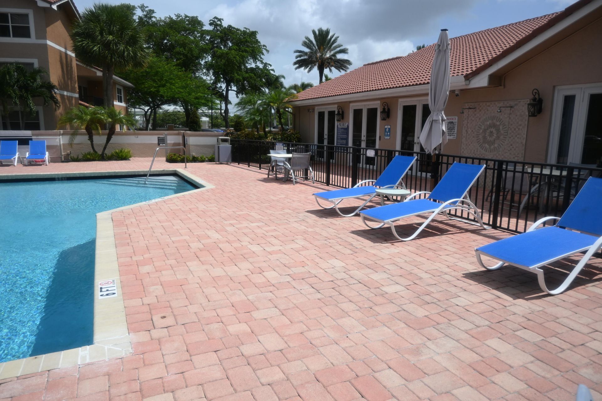 8721 Wiles Road, Unit 305, Coral Springs, FL 33067 Photo