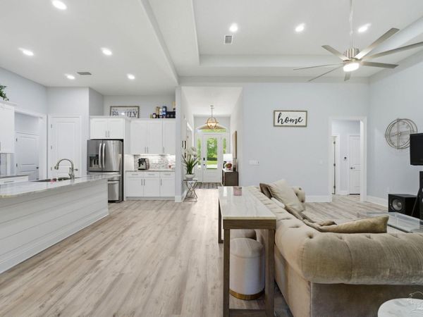 7703 Freesia, Navarre, FL 32566