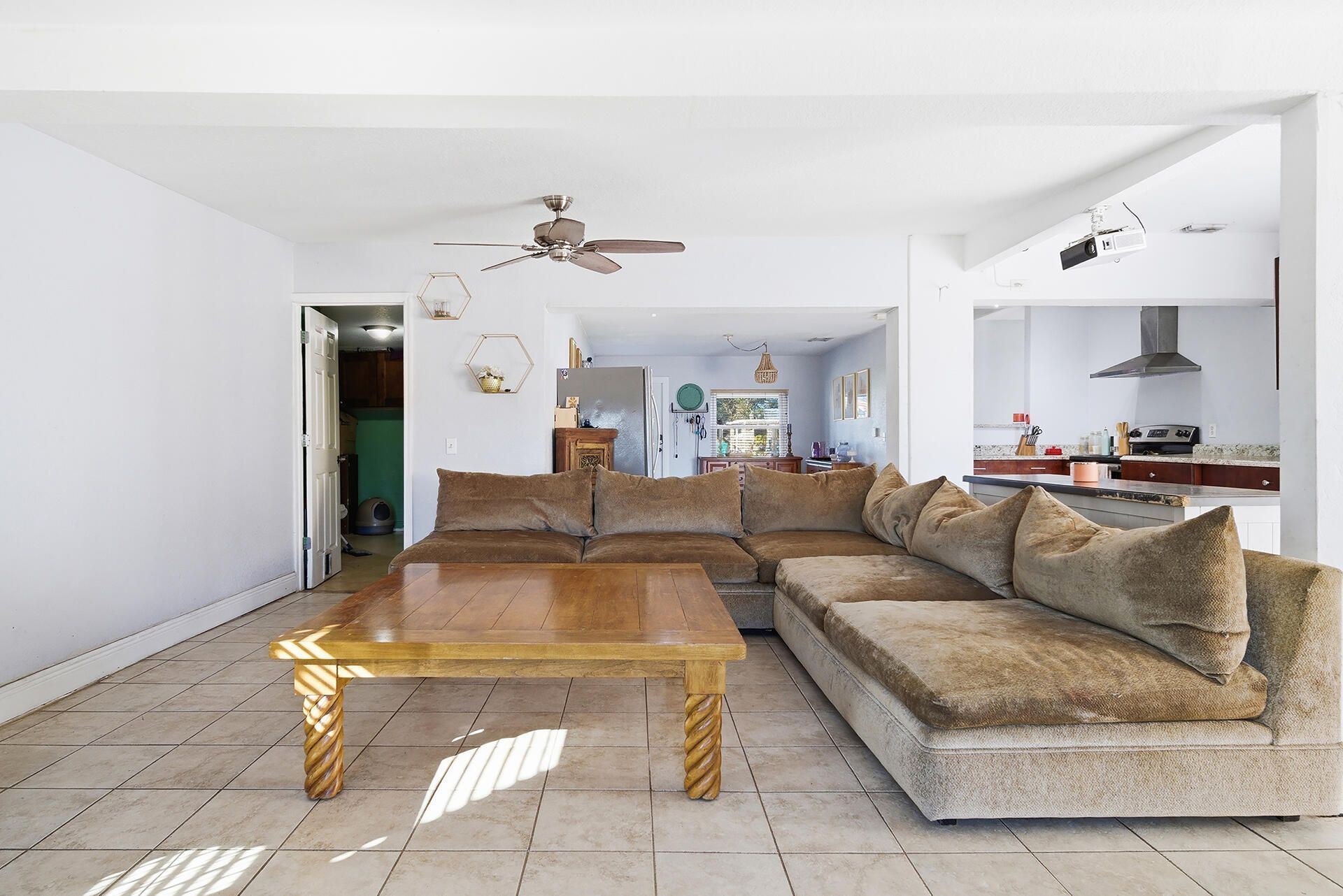 333 Mid Pines Road, Palm Springs, FL 33461 Photo