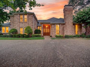 5901 Flintshire Lane, Dallas, TX 75252