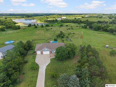 2940 Lightwater Lane, Firth, NE 68358