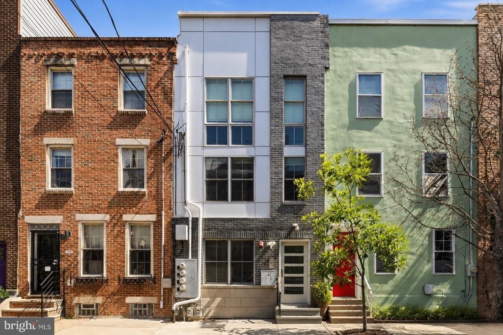 1821 CARPENTER STREET, PHILADELPHIA, PA 19146