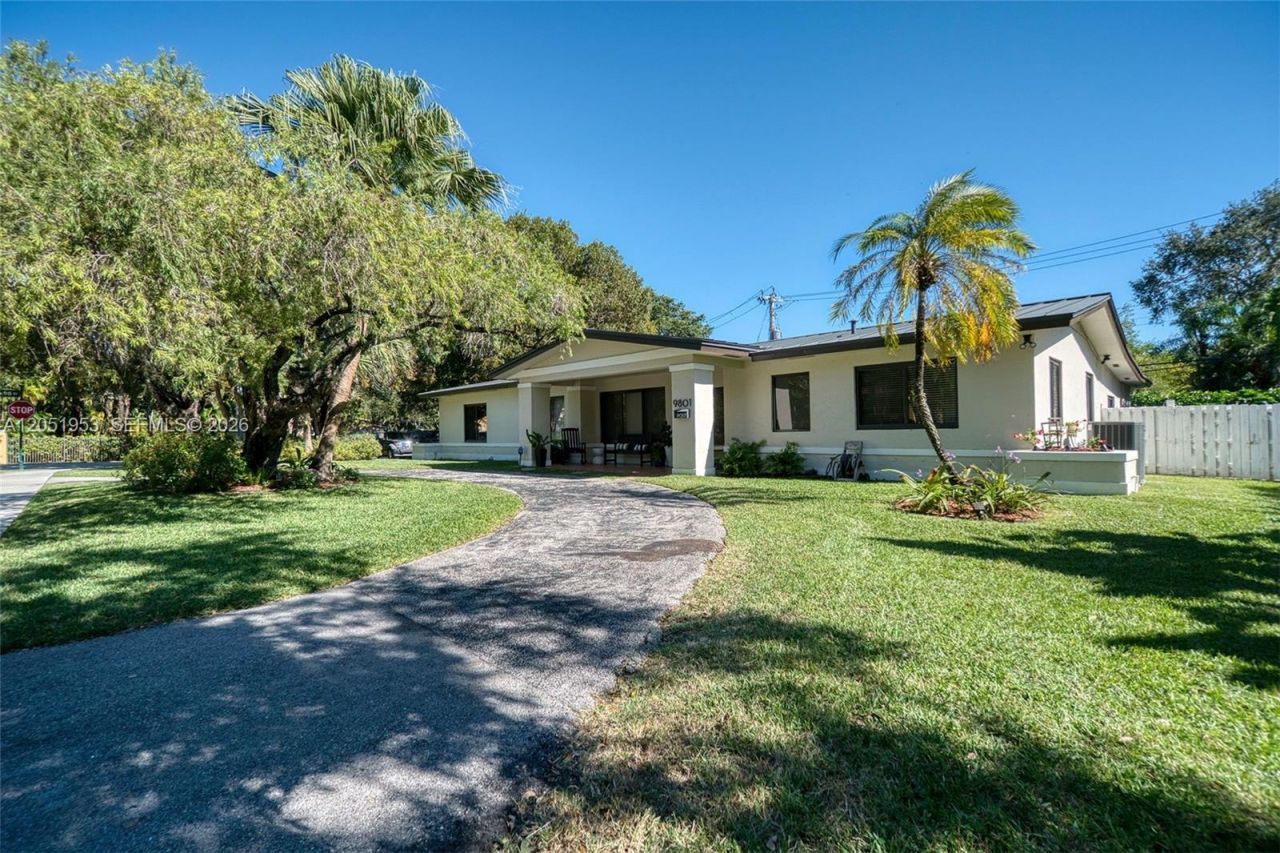 9801 SW 73rd Ct , Pinecrest, FL 33156 Photo