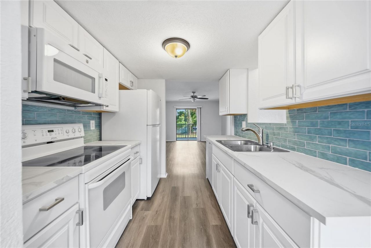 5310 26th Street W, Unit 304, Bradenton, FL 34207 Photo