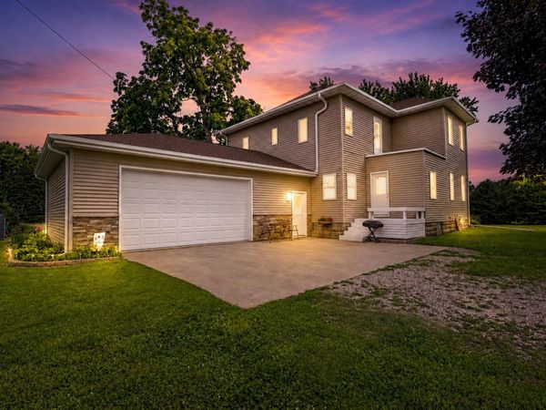 19933 900th Avenue, Austin, MN 55912