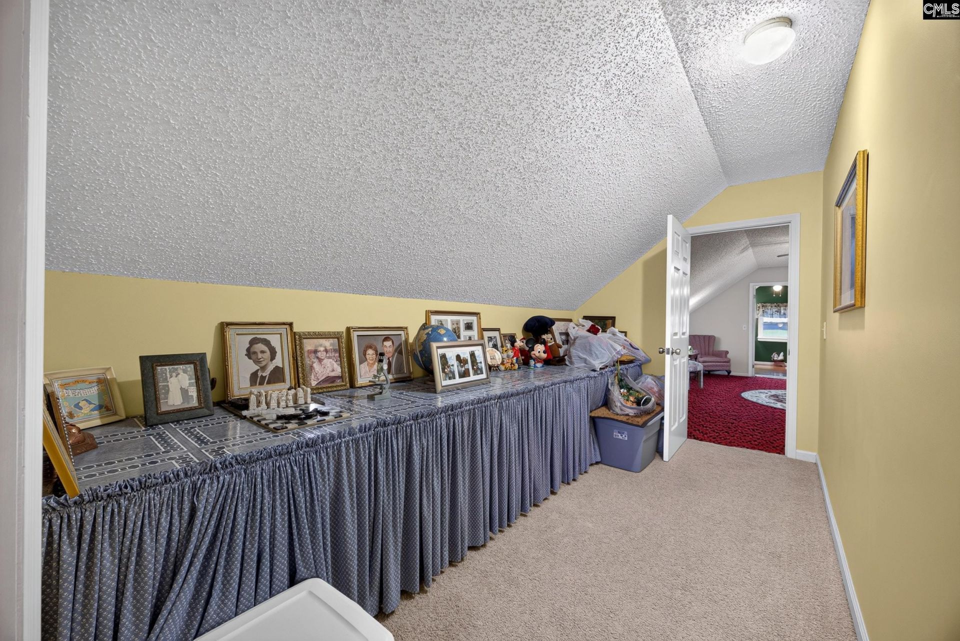 111 Bunker Drive  Photo 24