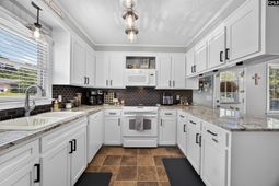 111 Bunker Drive  photo 4