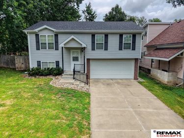 2526 NW 8th Street, Lincoln, NE 68521