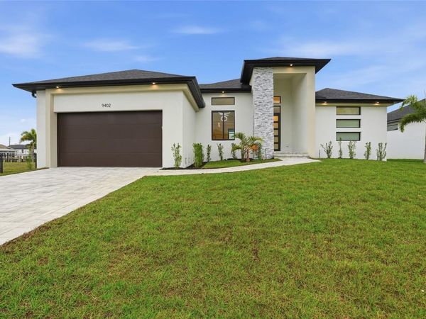 9402 ARRID CIRCLE , PORT CHARLOTTE, FL 33981