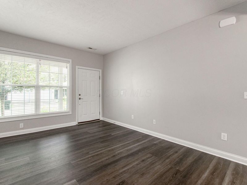 5491 Albany Terrace Way , Westerville, OH 43081 Photo 8