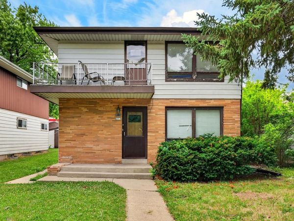 8113 W Beckett AVENUE, Milwaukee, WI 53218