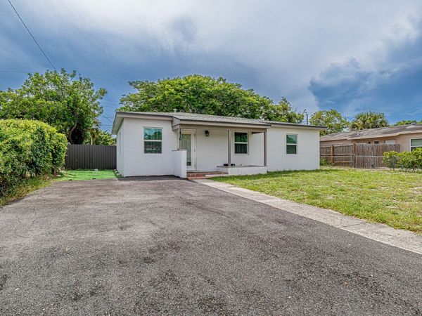 1416 S C Street, Lake Worth Beach, FL 33460