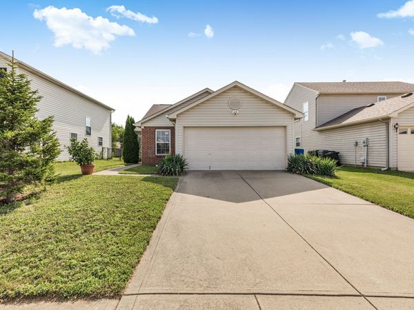 1807 Blue Lake Drive , Greenwood, IN 46143