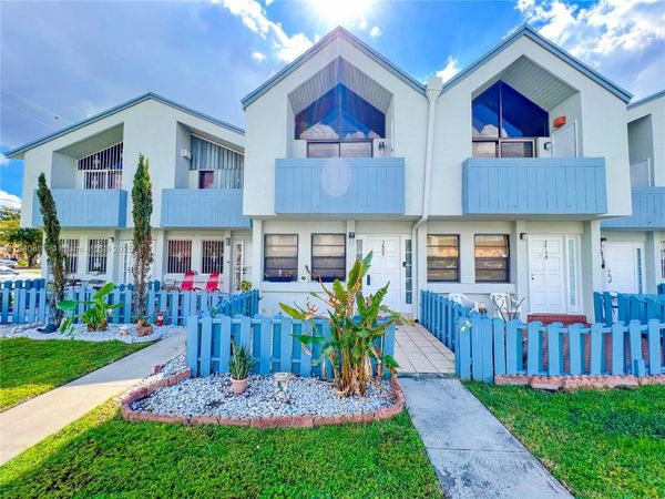 5808 W 18th Ave , Unit 404-4, Hialeah, FL 33012