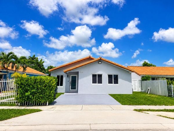 20950 SW 119th Ct, Miami, FL 33177