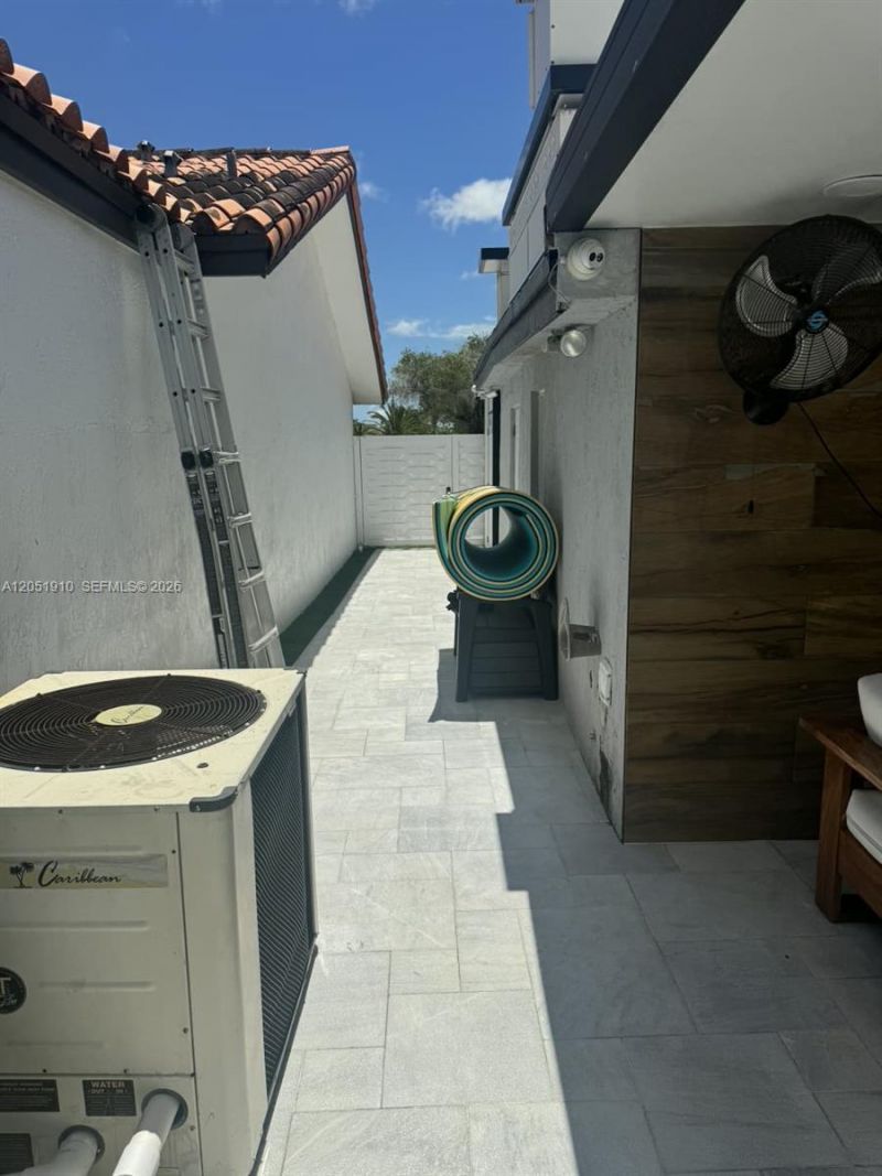 20950 SW 119th Ct, Miami, FL 33177 Photo