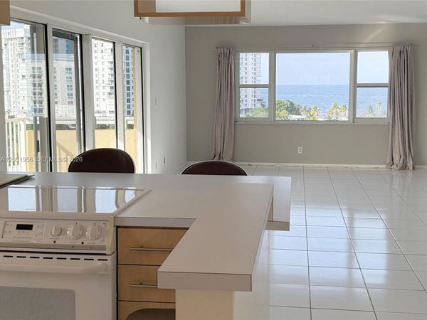 1200 Hibiscus Ave , Unit 902, Pompano Beach, FL 33062