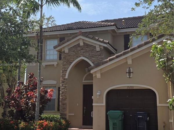 Unit 15255, Miami, FL 33194