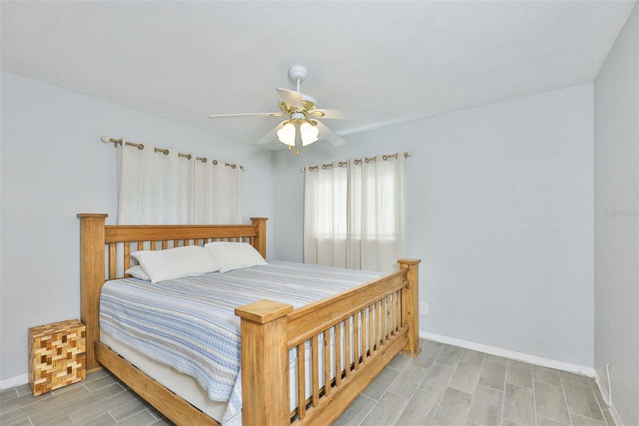3242 Kingston Street N, Saint Petersburg, FL 33713 Photo