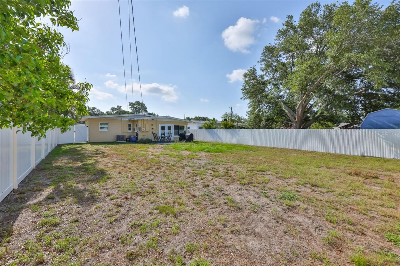 3242 Kingston Street N, Saint Petersburg, FL 33713 Photo