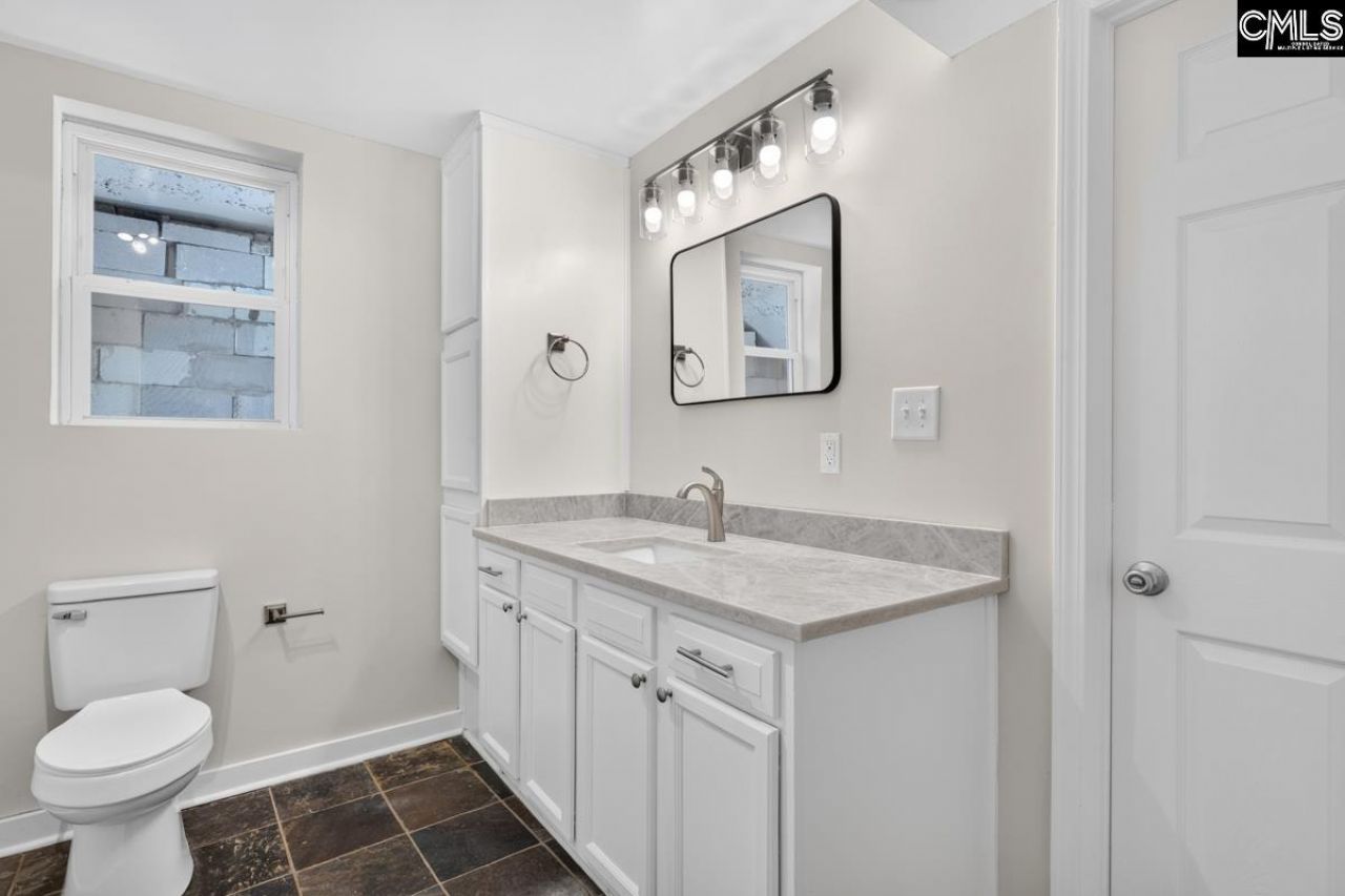 1057 Lancaster Street  Photo 23
