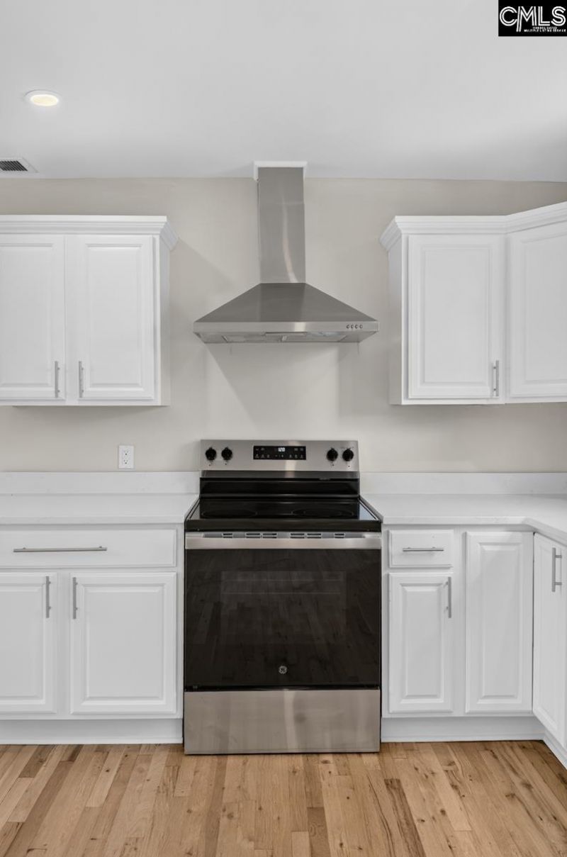 1057 Lancaster Street  Photo 5