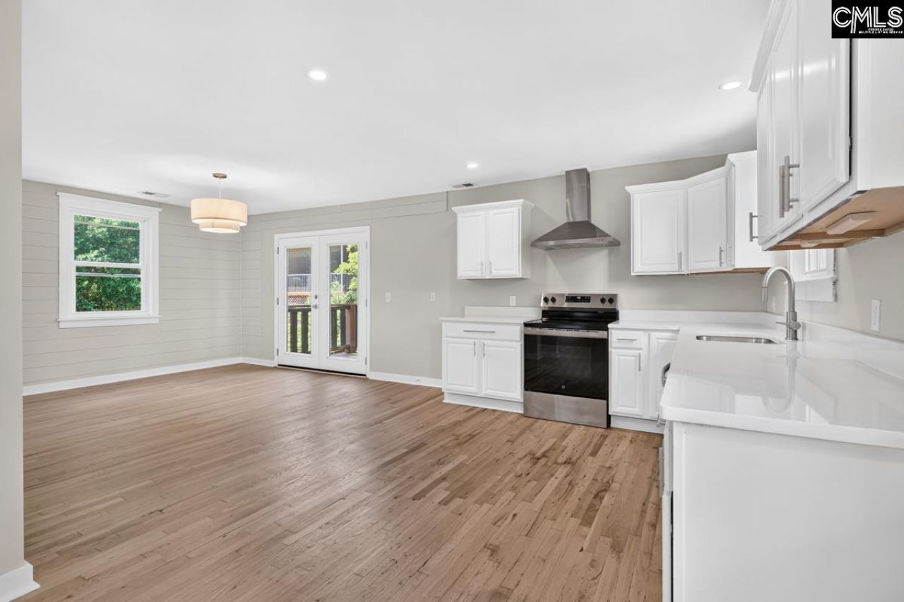 1057 Lancaster Street  Photo 6