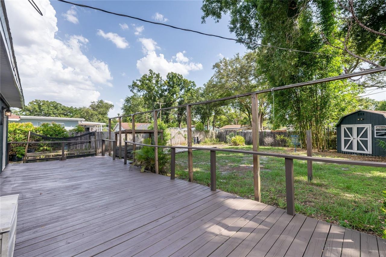 1010 W Berry Avenue, Tampa, FL 33603 Photo