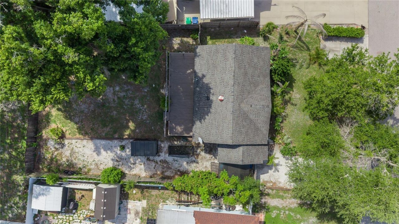 1010 W Berry Avenue, Tampa, FL 33603 Photo