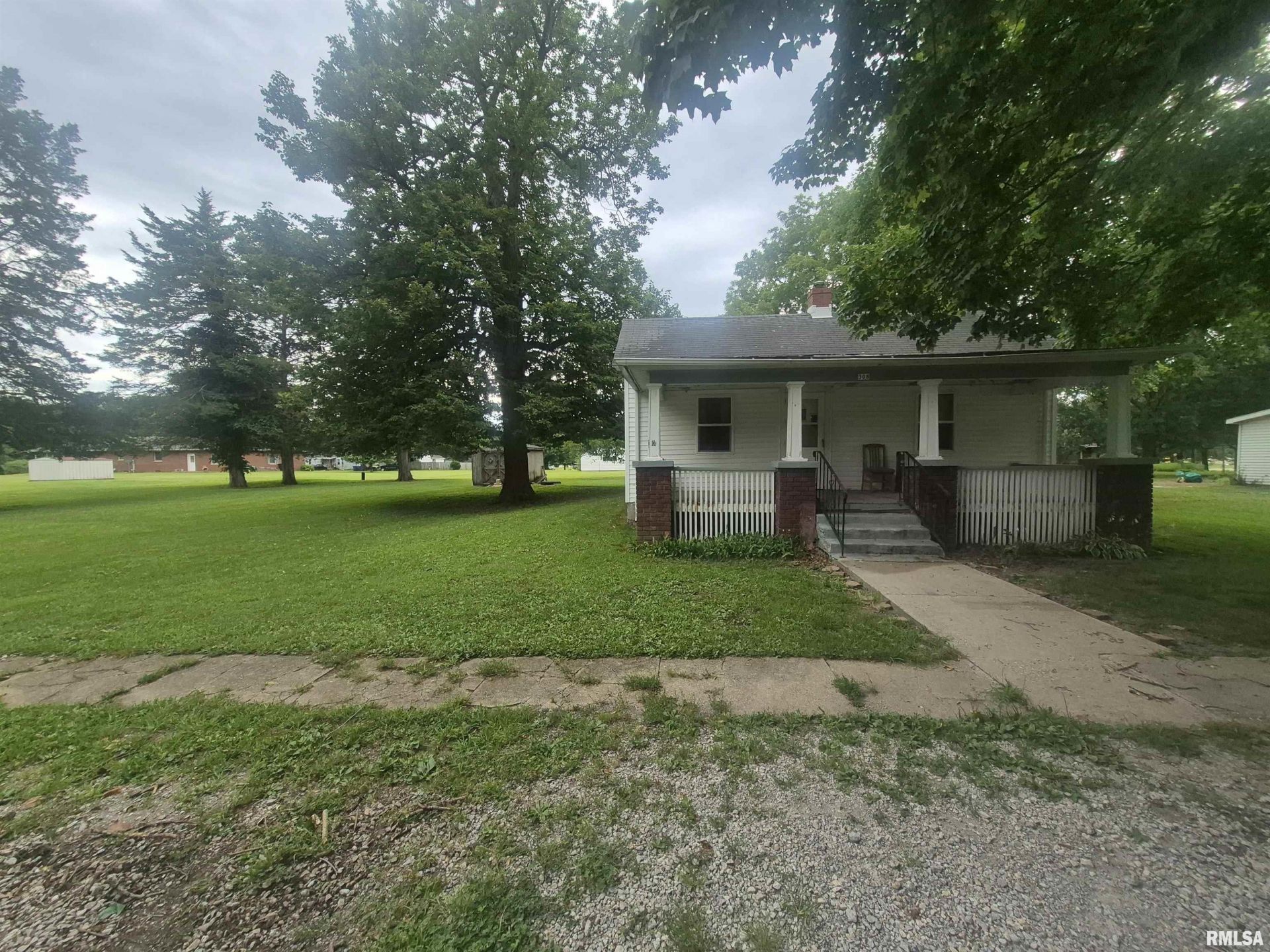 308 N Morgan Street, Ashland, IL 62612 Main Photo