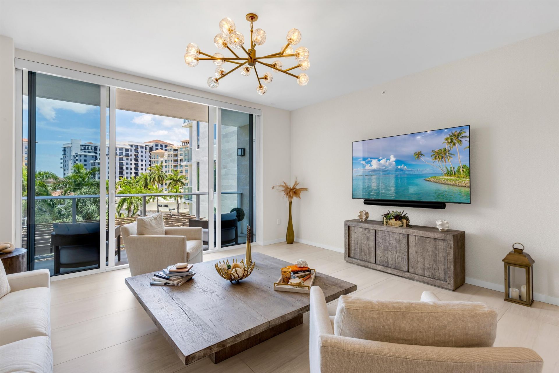 200 SE Mizner Boulevard, Unit 410, Boca Raton, FL 33432 Photo