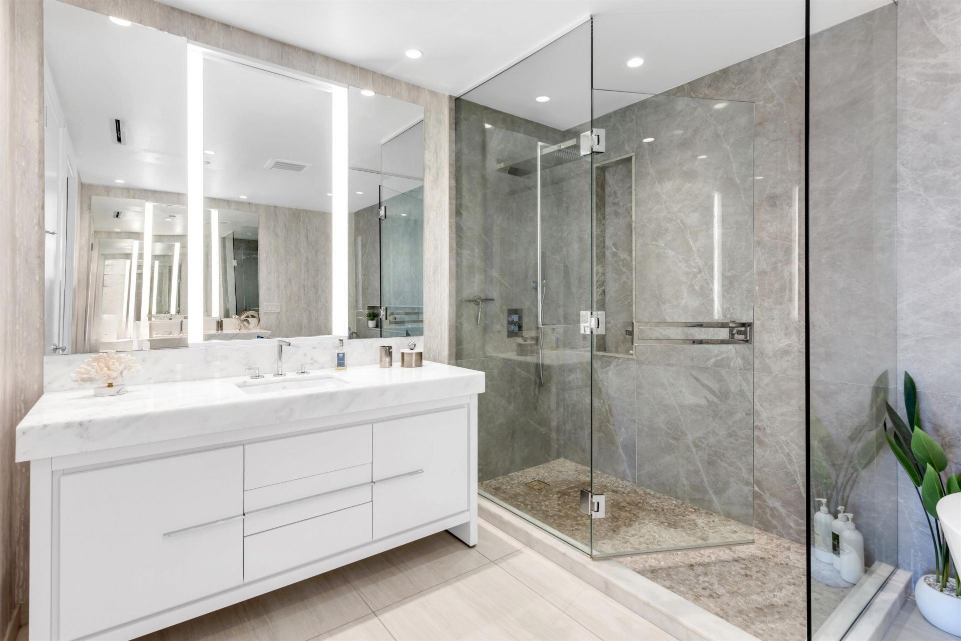 200 SE Mizner Boulevard, Unit 410, Boca Raton, FL 33432 Photo