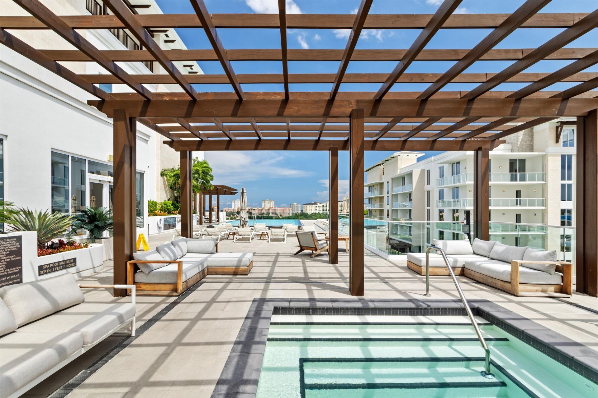 200 SE Mizner Boulevard, Unit 410, Boca Raton, FL 33432 Photo