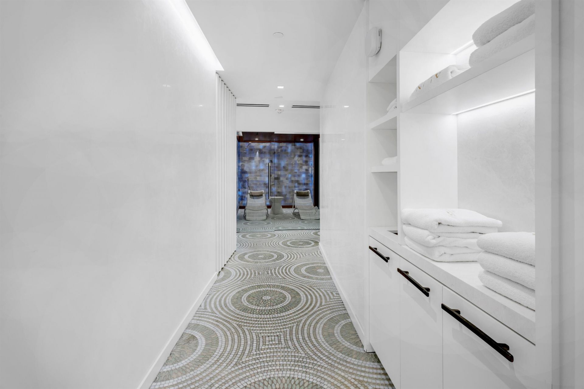 200 SE Mizner Boulevard, Unit 410, Boca Raton, FL 33432 Photo