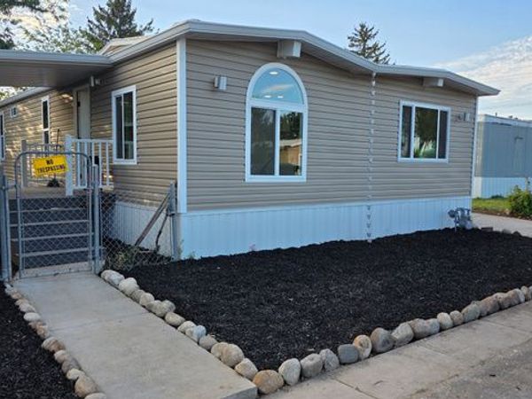 8949 S RELIANCE DR W, Sandy, UT 84070