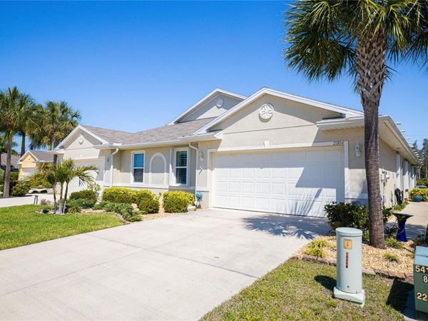 25104 E LENOX CIRCLE , PUNTA GORDA, FL 33950