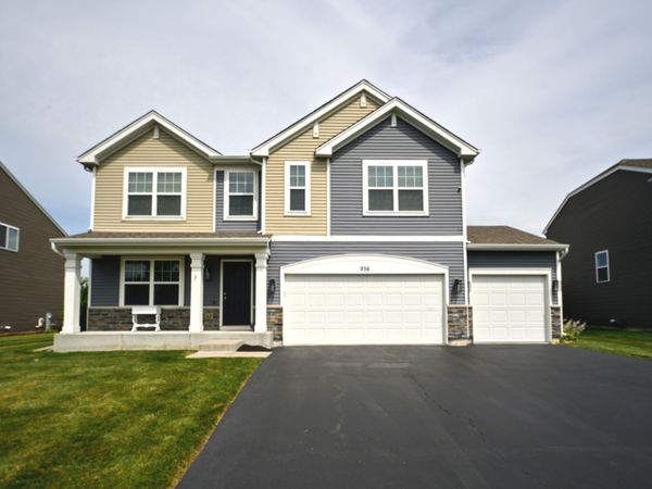 936 wildwood Drive , Pingree Grove, IL 60140