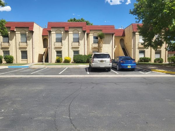 827 Country Club Drive SE, Unit APT 2C, Rio Rancho, NM 87124